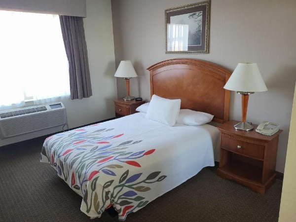 A Riverside Inn Travelodge by Wyndham image 15